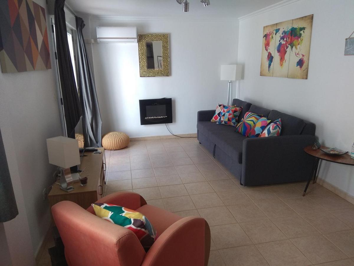 Appartamento Attic At 91 Pinoso Esterno foto