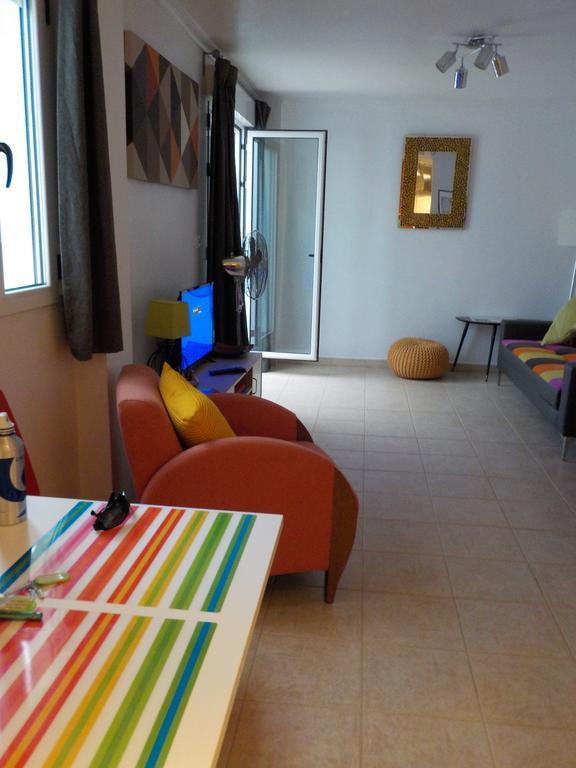 Appartamento Attic At 91 Pinoso Esterno foto